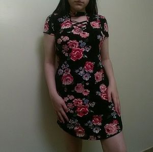 Rose floral print body con dress